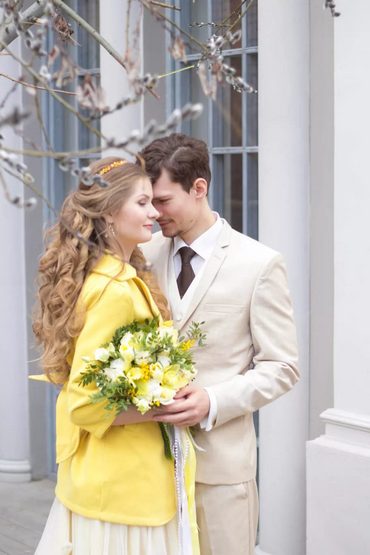 Свадьба ранней весной: как создать романтичный праздник? Свадебный наряд жениха и невесты. Весенняя свадьба: оформление зала