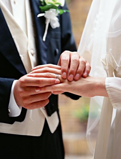 Кольца для венчания – как сделать правильный выбор. Венчальные кольца: правила и приметы, с ними связанные
